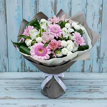 Букет цветов из:  Герберы, Альстромерии и Хризантемы в Молочном