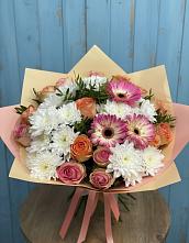 Букет цветов из:  Розы, Герберы и Хризантемы в Молочном