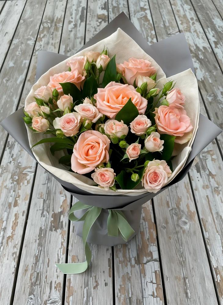 Букет цветов из: Розы в Молочном