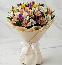 Букет цветов из:  Альстромерии в Молочном