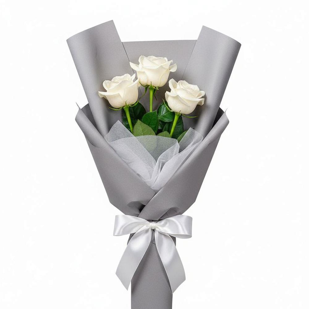 Букет 3 белые розы в Молочном