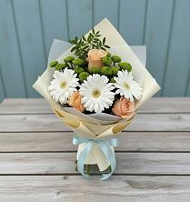 Букет цветов из:  Герберы, Розы и Хризантемы в Молочном