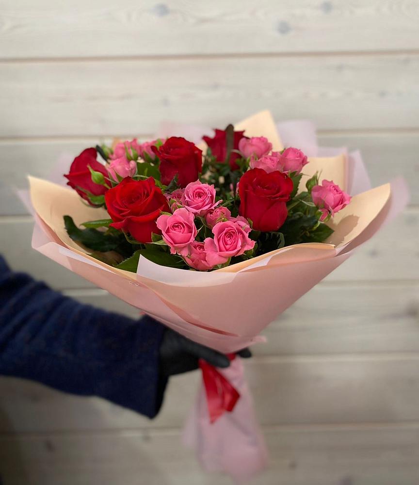 Букет цветов из: Розы в Молочном