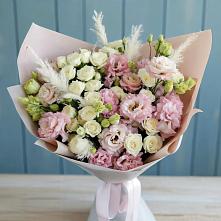Букет цветов из:  Альстромерии и Розы в Молочном
